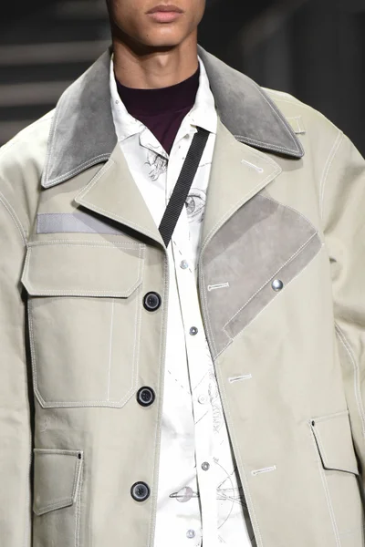 Look 39